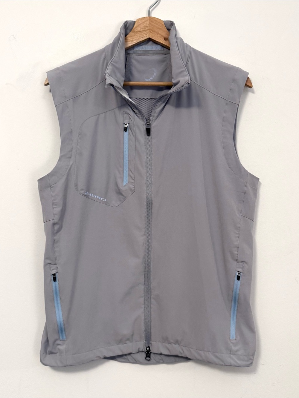 Zero Restriction Men's Z700 Full Zip Performance Vest $155 MSRP